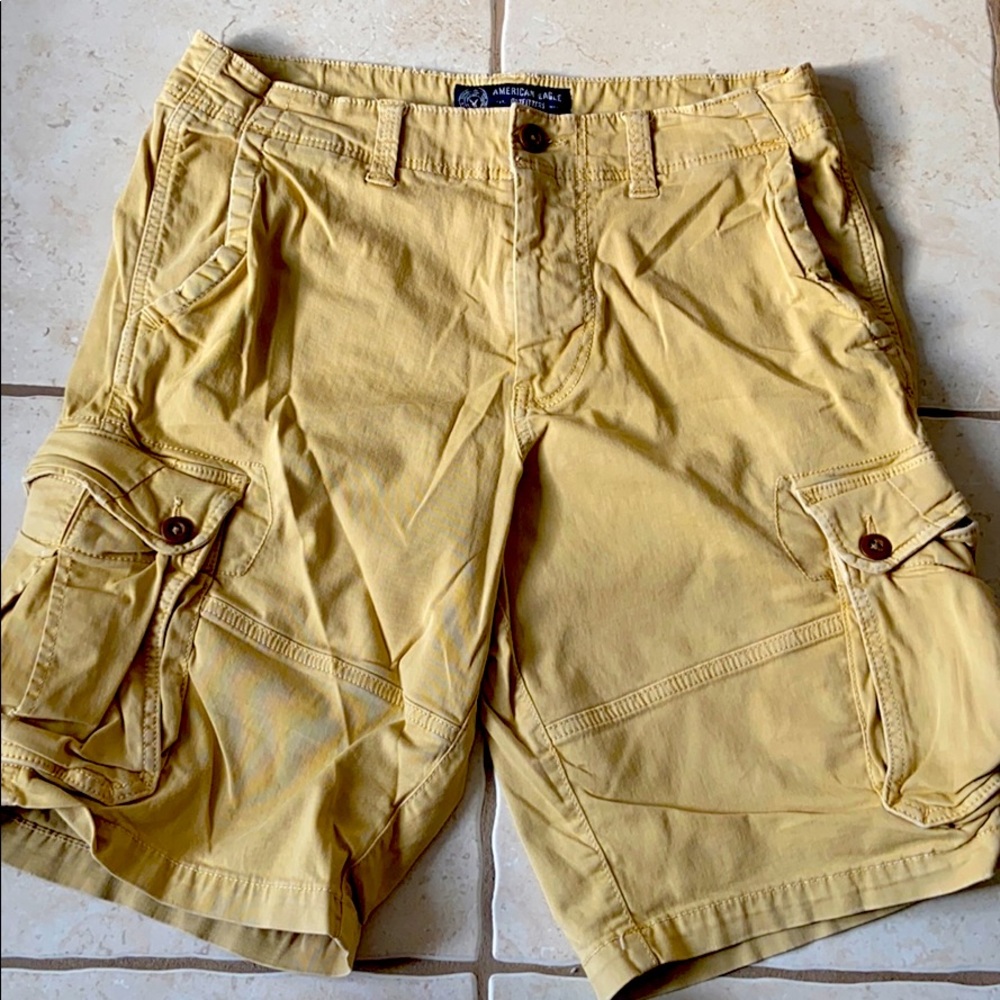 American Eagle Men’s Longer Length Cargo Shorts